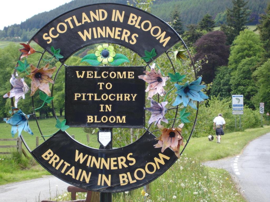 Villa The Old Coach House Pitlochry Exterior foto